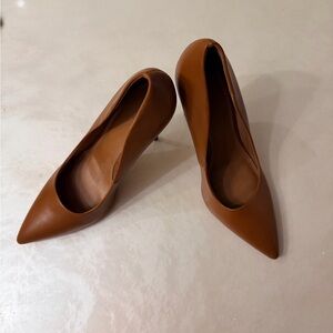 Chic Tan Women's Heels